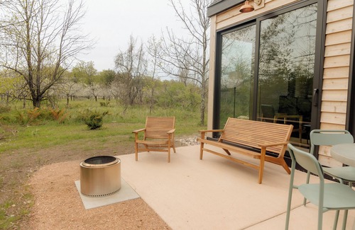 Fish Creek Cottage | Alma at Loma Cottages