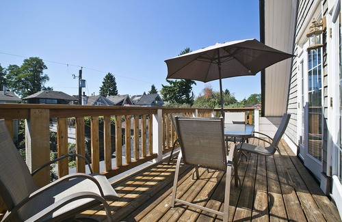 Kitsilano Apartment | Alma Beach Suites