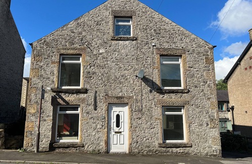 Buxton Cottage | Alma Cottage