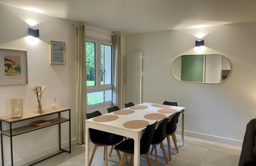 Magny-le-Hongre Apartment | Alma Square by Plaza - proche Disneyland Paris