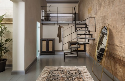 Ermoupoli Hotel | Alma Syros