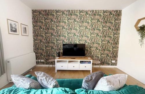 Clifton Apartment | Alma Vale Apartments 1 - Hopewell