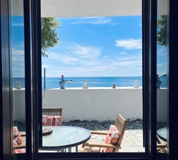 East Mani House | Almia