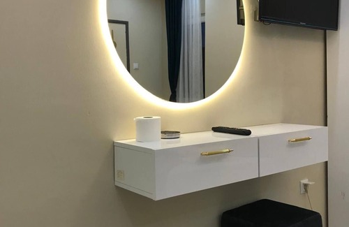 Artikli Hotel | Almir Hotel