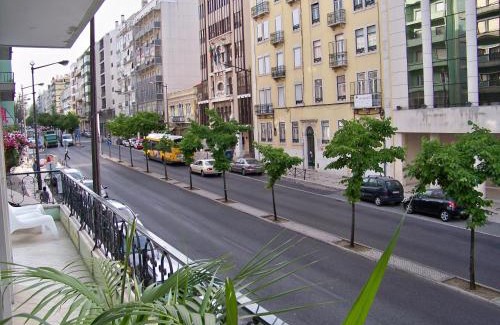 Sao Jorge de Arroios Apartment | Almirante 1 Four Bedrooms