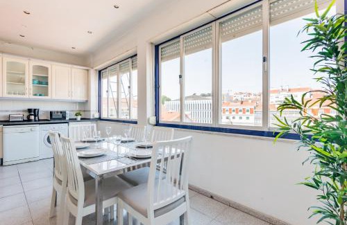 Lisbon Old Town Apartment | Almirante Home with 3 Bedrooms