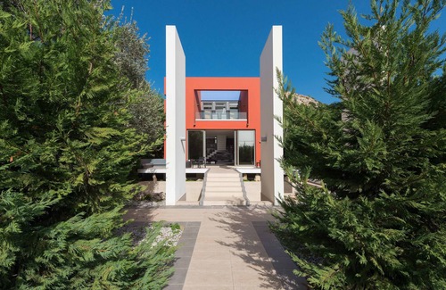 Ixia Villa | Almond Villa