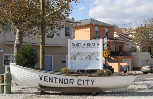 Ventnor City Apartment | Almost Beachfront, 7 houses to the Beach