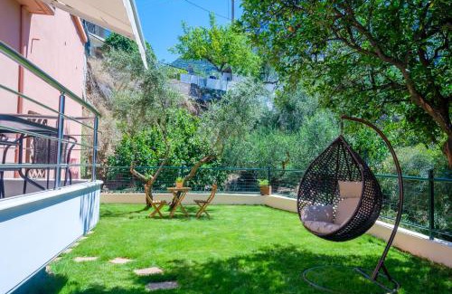 Paralia Vergas House | Almyros Aktis private garden apartment