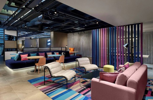 Nana Hotel | Aloft Bangkok Sukhumvit 11