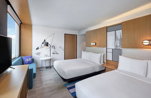 Nana Hotel | Aloft Bangkok Sukhumvit 11