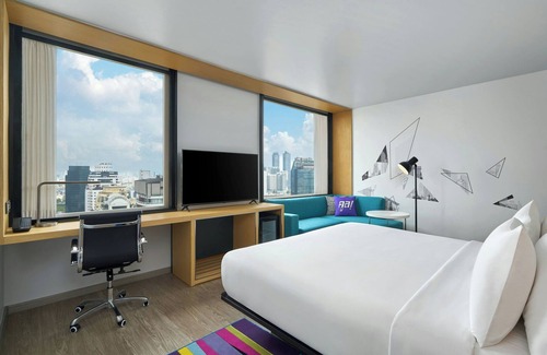 Nana Hotel | Aloft Bangkok Sukhumvit 11