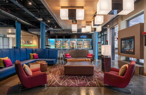 Calle 26 Hotel | Aloft Bogota Airport