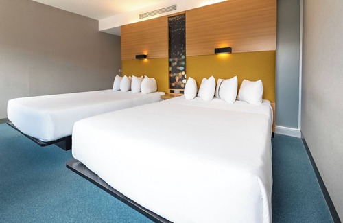 Calle 26 Hotel | Aloft Bogota Airport