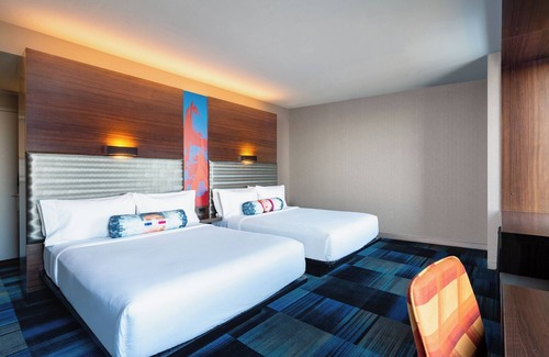 D Street - West Broadway Hotel | Aloft by Marriott, Boston Seaport District