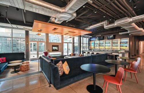 North Charleston Hotel | Aloft Charleston Airport and Convention Center