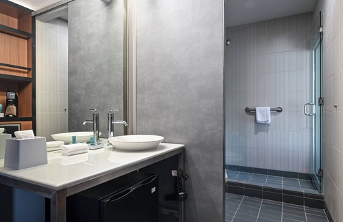 North Charleston Hotel | Aloft Charleston Airport & Convention Center