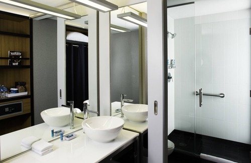 Downtown Cleveland Hotel | Aloft Cleveland Downtown