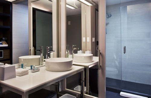 Downtown Denver Hotel | Aloft Denver Downtown