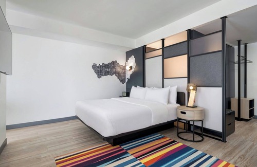 Florence Hotel | Aloft Florence