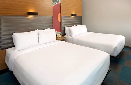 Ashwaubenon Hotel | Aloft Green Bay