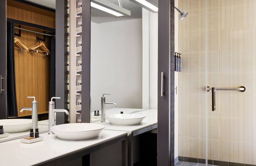 Leawood Hotel | Aloft Leawood-Overland Park