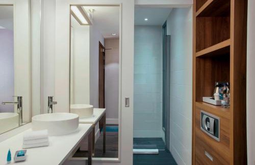 Liverpool City Centre Hotel | Aloft Liverpool