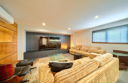 Mount Clarence House | Aloft Mt Clarence