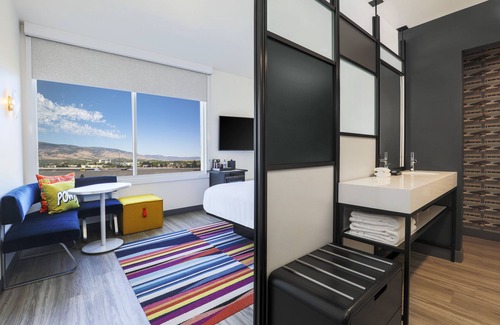 South Central Omaha Hotel | Aloft Omaha Aksarben Village
