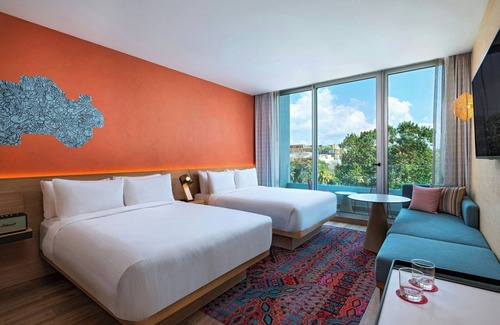 Downtown Hotel | Aloft Playa Del Carmen