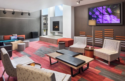 SeaTac Hotel | Aloft Seattle Sea-Tac Airport