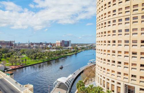 Downtown Tampa Hotel | Aloft - Tampa Downtown