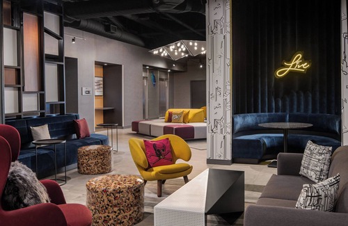 Tampa Hotel | Aloft Tampa Midtown