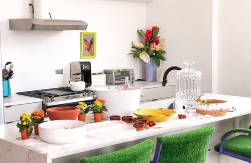 Wicker Park House | Aloha 2.0 Tropical Oasis in the heart of Wicker Park that sleeps 23 + backyard patio