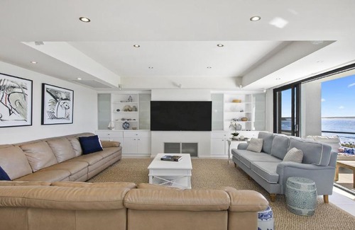 Noraville House | Aloha At Noraville By Central Coast Beach Breaks