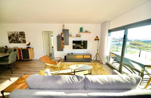 Sao Martinho do Porto Apartment | Aloha Bliss - Apartment for 8 (6 adults max)
