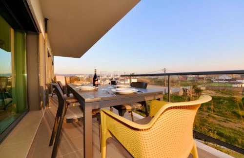 Sao Martinho do Porto Apartment | Aloha Bliss - Apartment for 8 (6 adults max)
