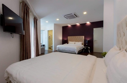Pontian Hotel | Aloha Hotel