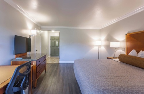 Arroyo Grande Hotel | Aloha Inn
