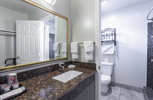 Arroyo Grande Hotel | Aloha Inn