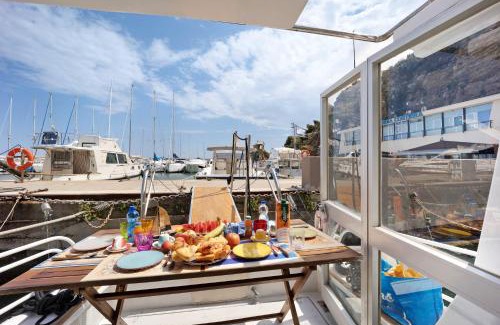 Alassio Boat Rental | Aloha Jak's Boat
