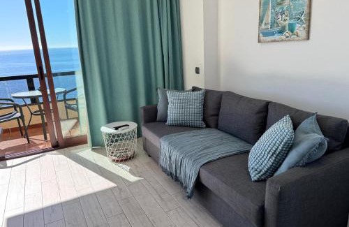 Torrequebrada Apartment | Aloha Playa Studio Sea Views
