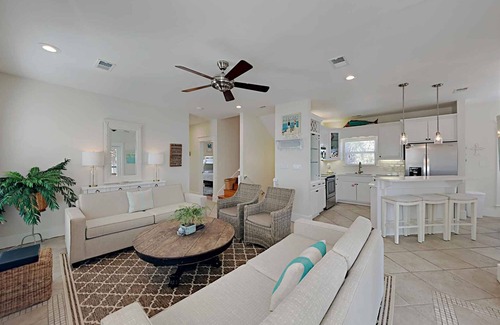 Lakeside at Blue Mountain Beach House | Aloha Sandy Bay | Incredible Beach Home!