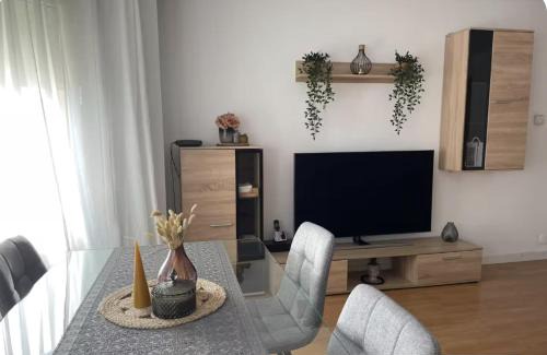 Terrassa Apartment | Alojamiento espacioso ideal para visitas en grupo