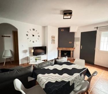 Arroyo Frio Apartment | Alojamiento Las Encinas - Arroyo Frio
