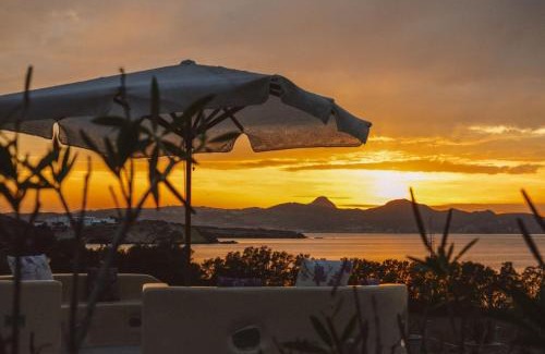Milos Villa | Aloni Cave House