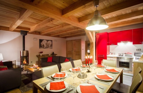 Mont-de-Lans Ski Chalet | ALPAGA 2, Magnificent chalet 50 m from the slopes