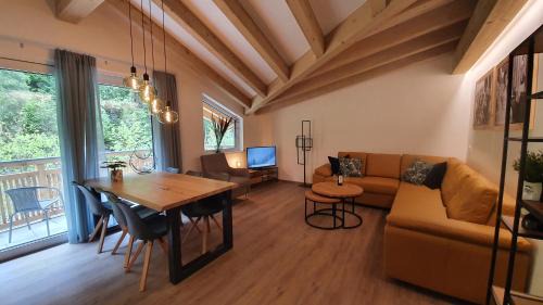 Viehhofen Apartment | Alpen Appartements Viehhofen near Saalbach & Zell am See - incl Sommercard