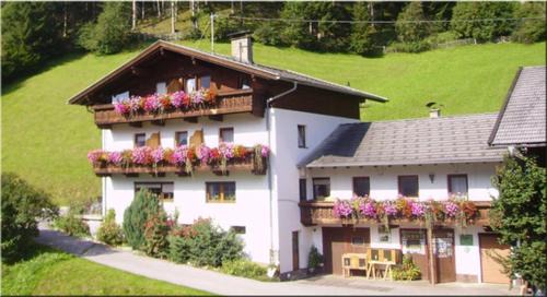 Fulpmes House | Alpenbauernhof Gröbenhof