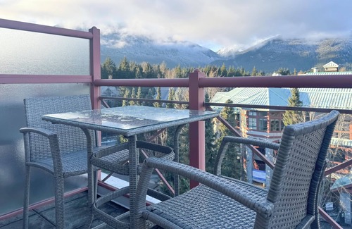 Village North Condo | Alpenglow Lodge Rainbow Look Out Studio by MVA